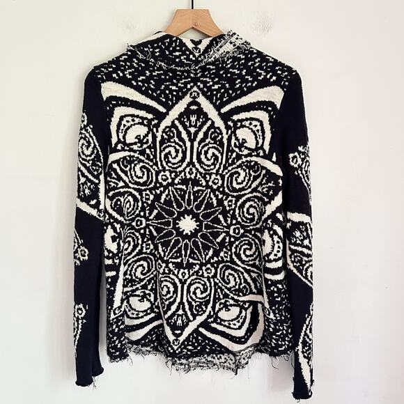 Free People Smitten Kitten Pattern Sweater Cardigan Size M Blue - Picture 5 of 7